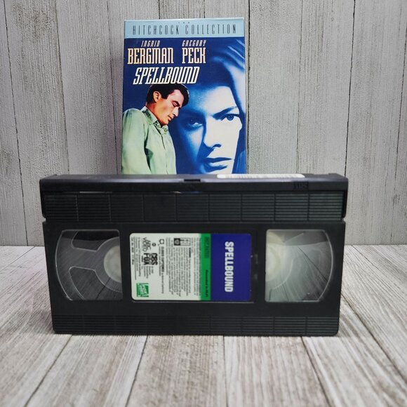 Spellbound VHS Tape 1992 Hitchcock Collection - Ingrid Bergman Gregory Peck - Picture 2 of 4